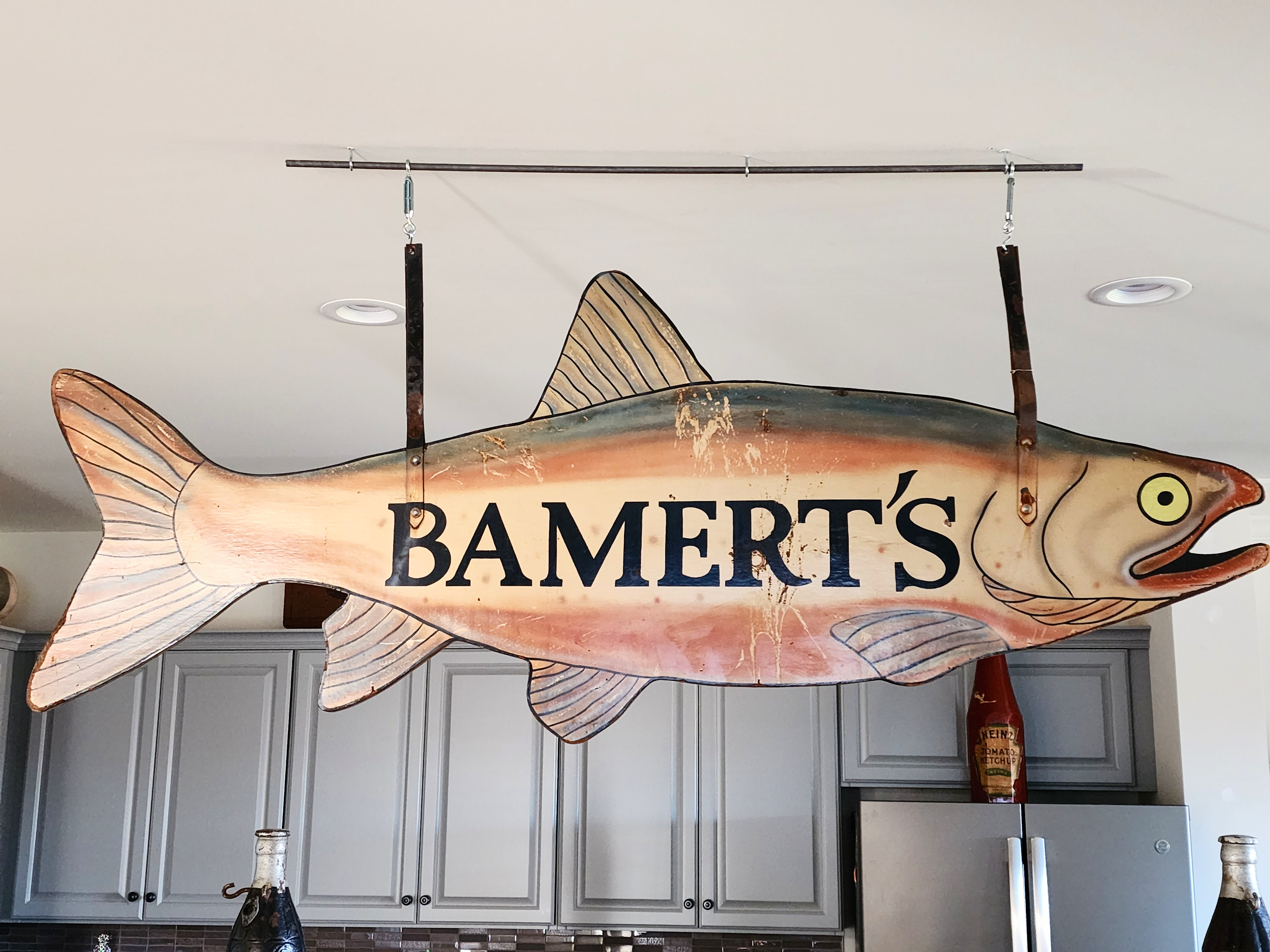 LARGE TRADE SIGN IN THE FORM OF A FISH