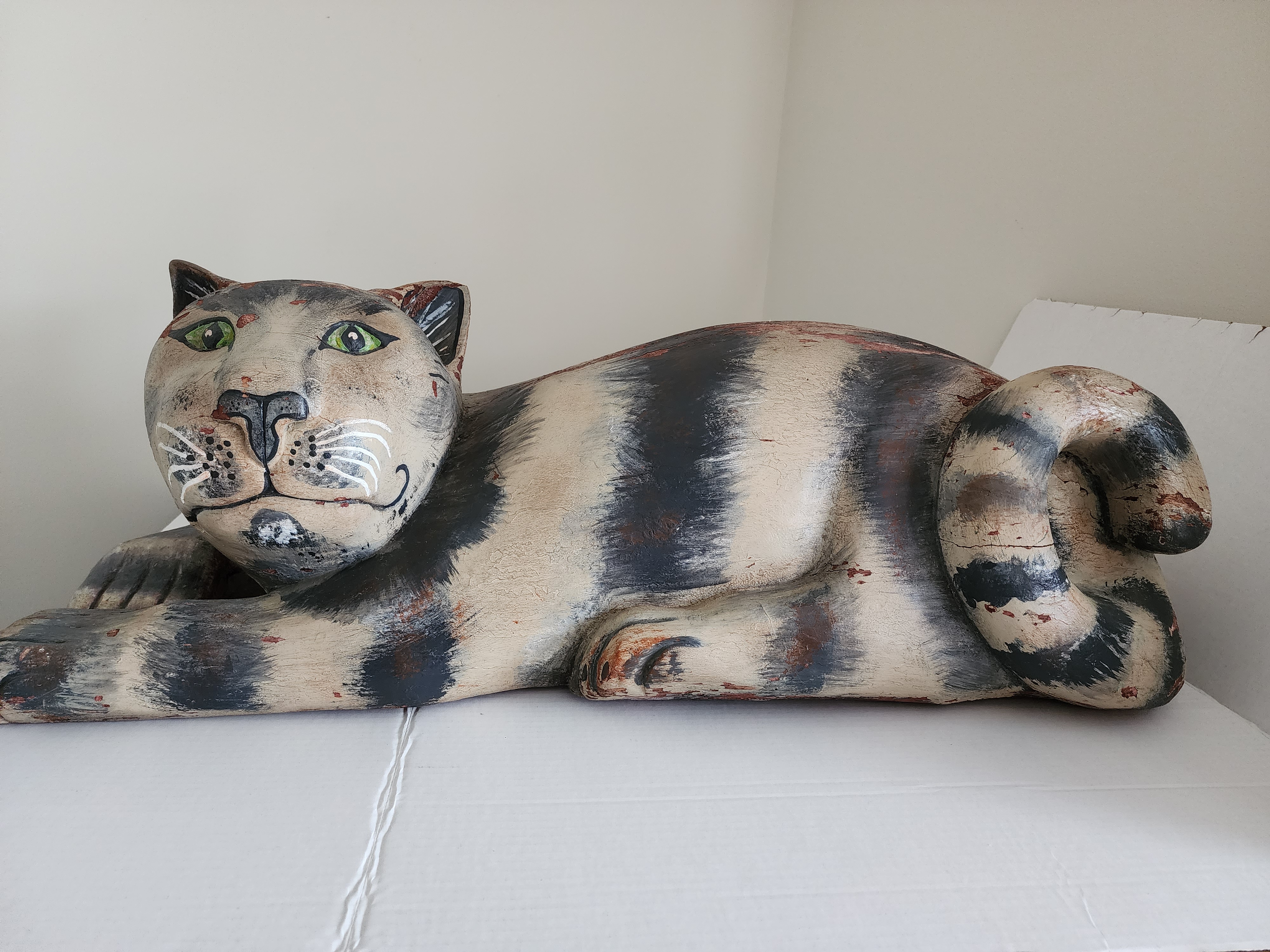 VERY FINE WOOD CARVED TABBY CAT