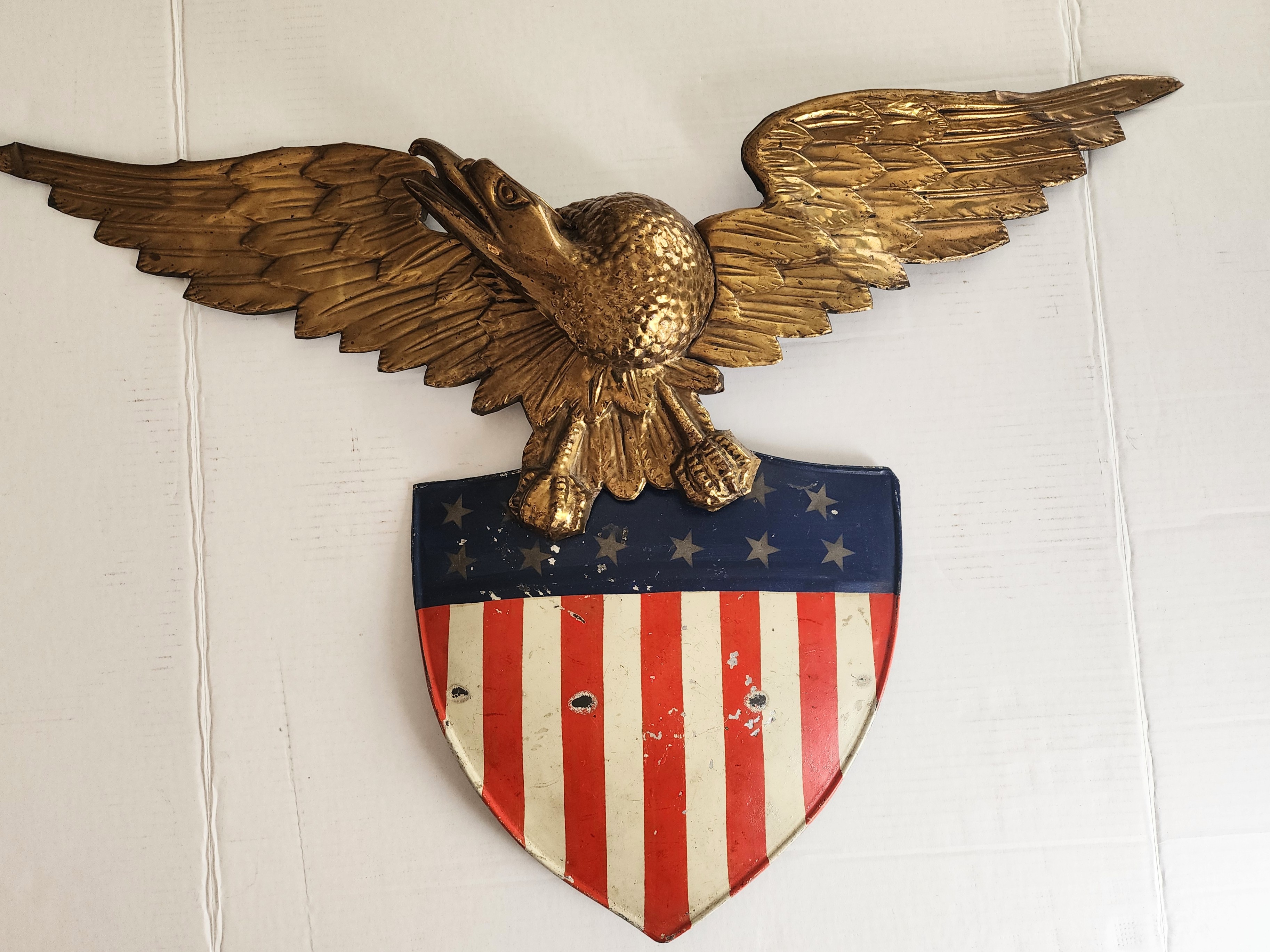 METAL SHIELD WITH EAGLE
