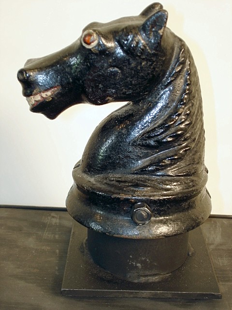 SMILING HORSE HEAD FINIAL