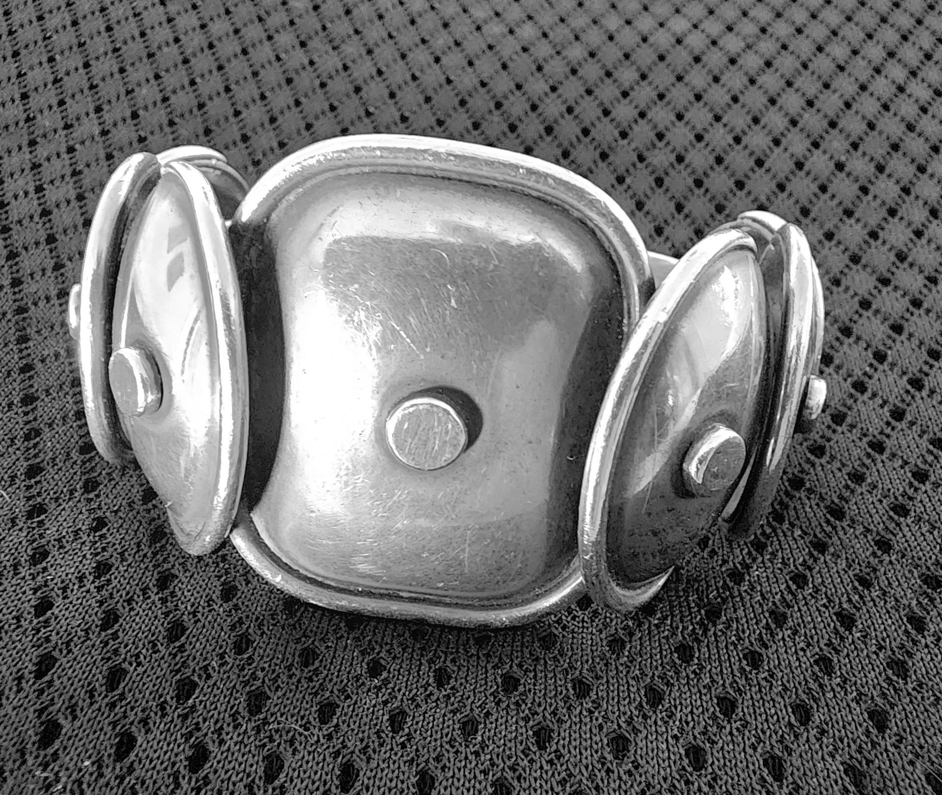 SILVER AGUILAR ARMADILLO CUFF