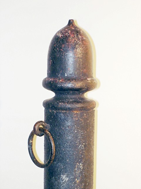 TALL POST WITH ACORN FINIAL