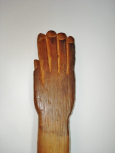 UNUSUAL EARLY CARVED HAND 