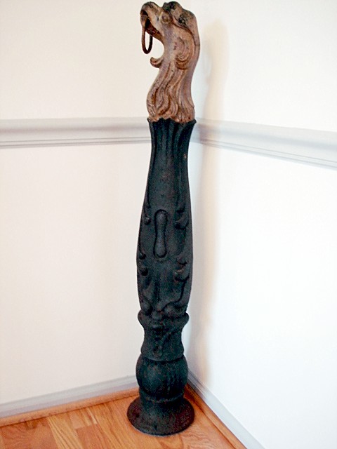 RARE EAGLE HITCHING POST IN OLD PAINT