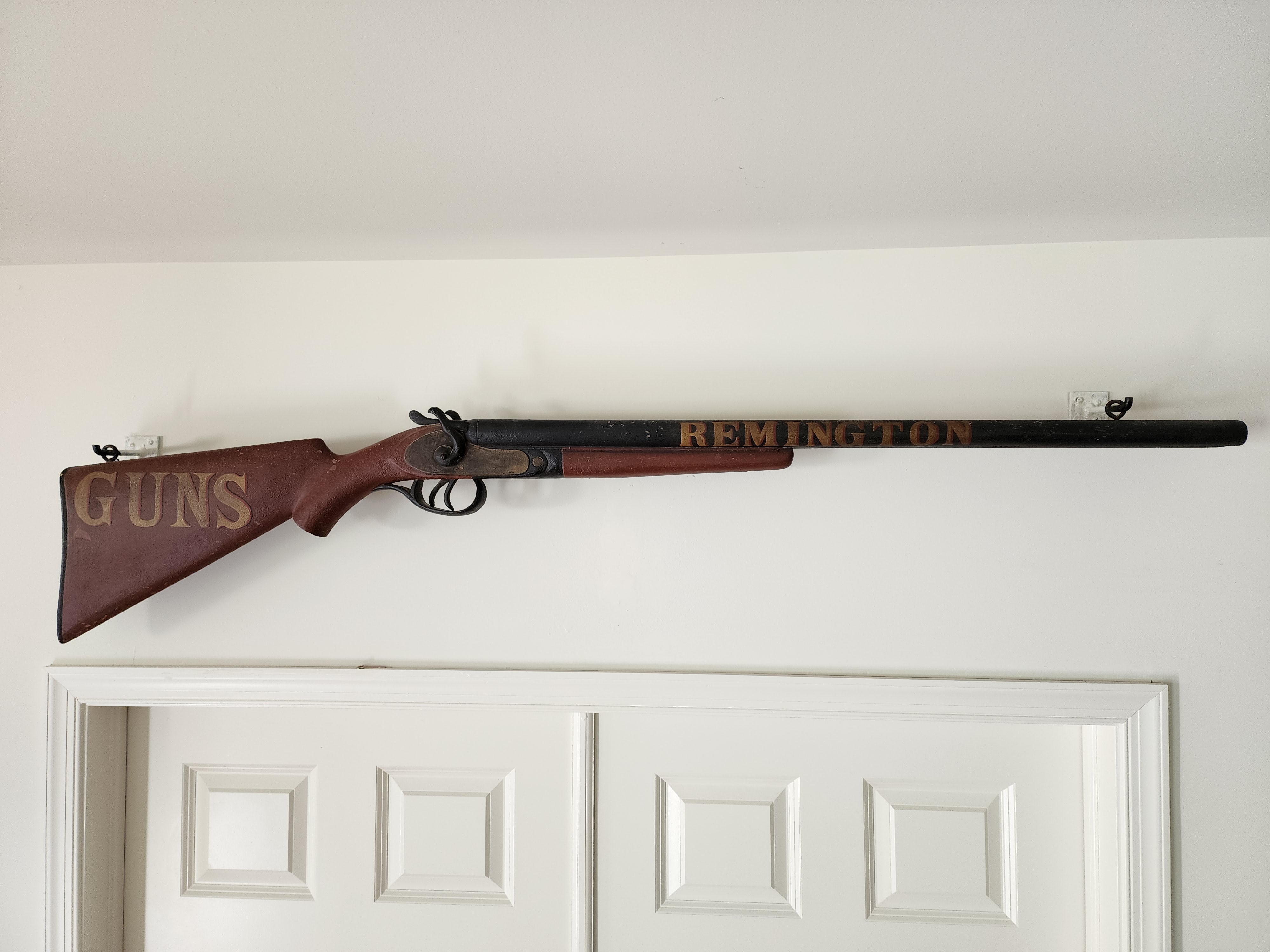 A  FINE SHOTGUN TRADESIGN IN ORIGINAL PAINT